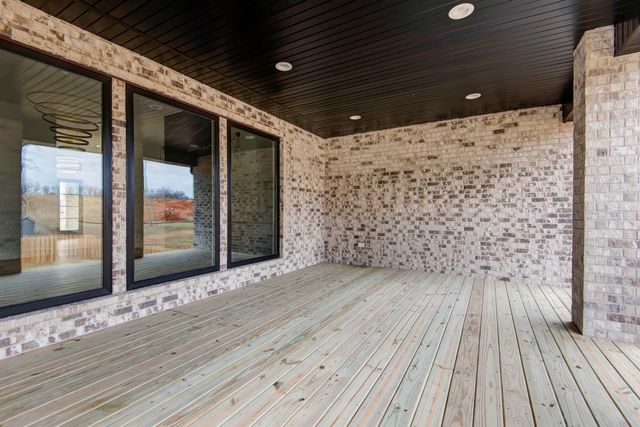 6043 S Holland Avenue, Springfield, MO 65810