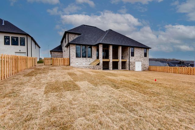 6043 S Holland Avenue, Springfield, MO 65810