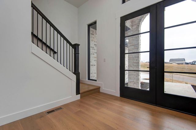 6043 S Holland Avenue, Springfield, MO 65810