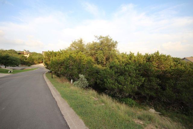 738 Deckhouse DR, Point Venture, TX 78645