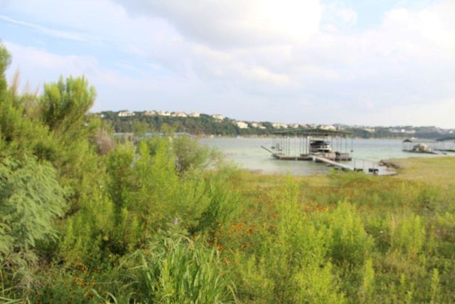 738 Deckhouse DR, Point Venture, TX 78645