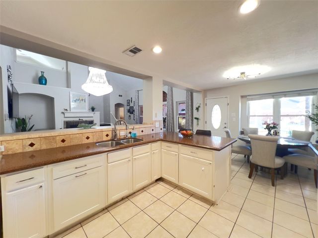 10503 Desert Springs Circle, Houston, TX 77095