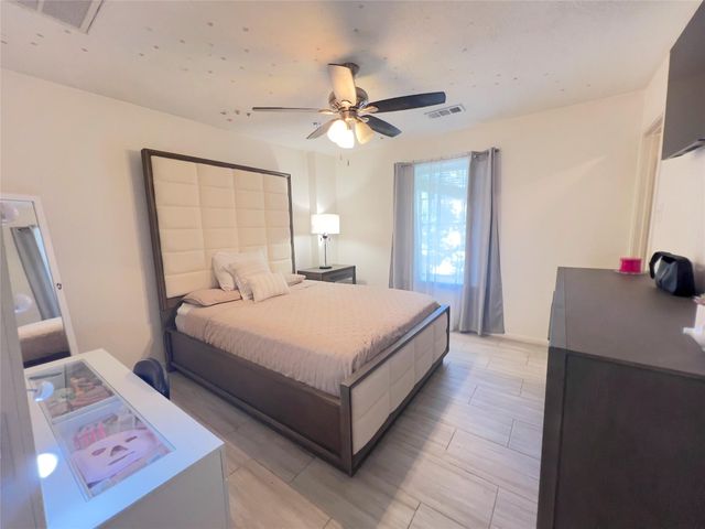 10503 Desert Springs Circle, Houston, TX 77095