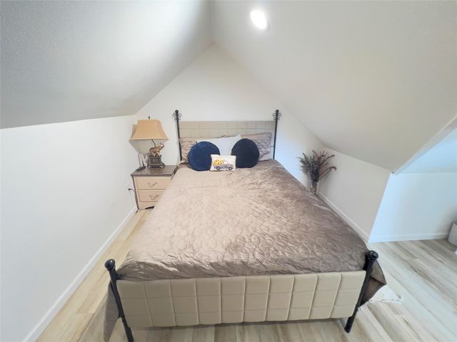 10503 Desert Springs Circle, Houston, TX 77095