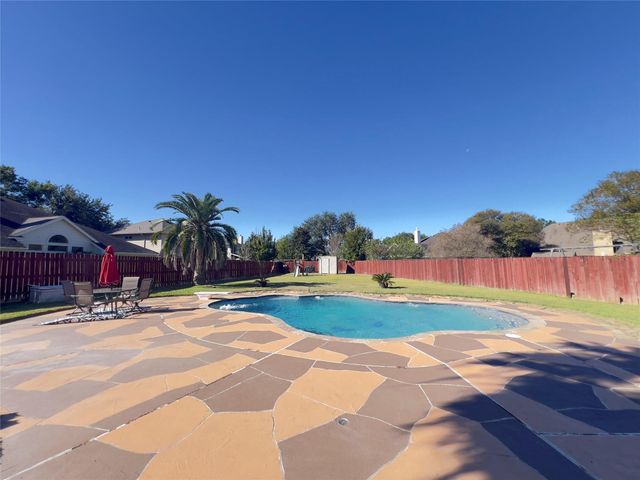 10503 Desert Springs Circle, Houston, TX 77095