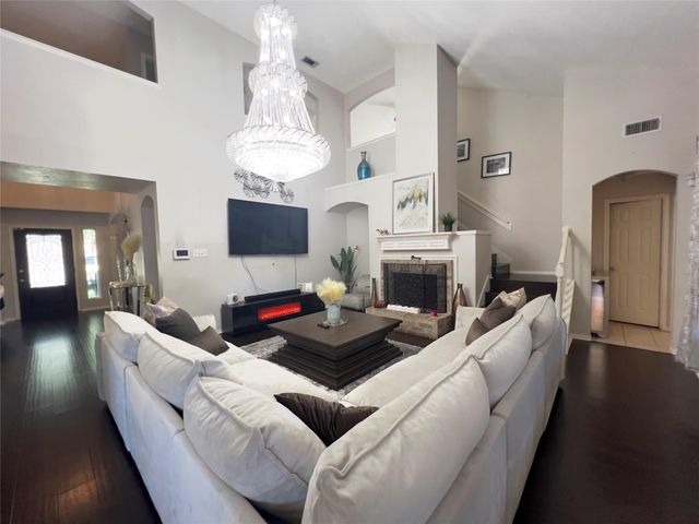 10503 Desert Springs Circle, Houston, TX 77095