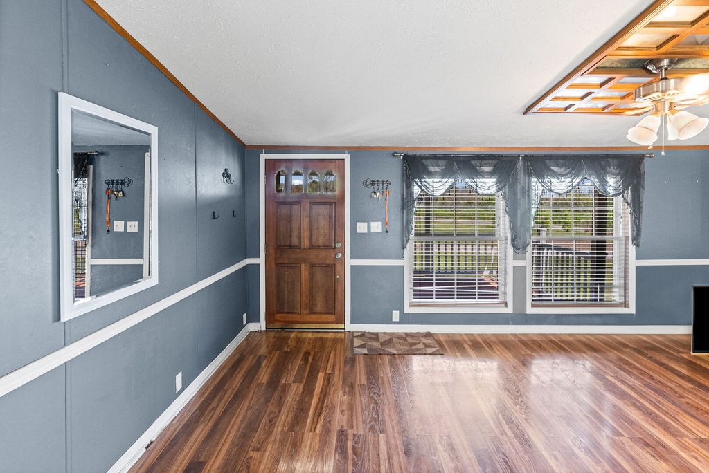 Image 13 of property listing at 2689 Paul Road, Salem, IL 62881