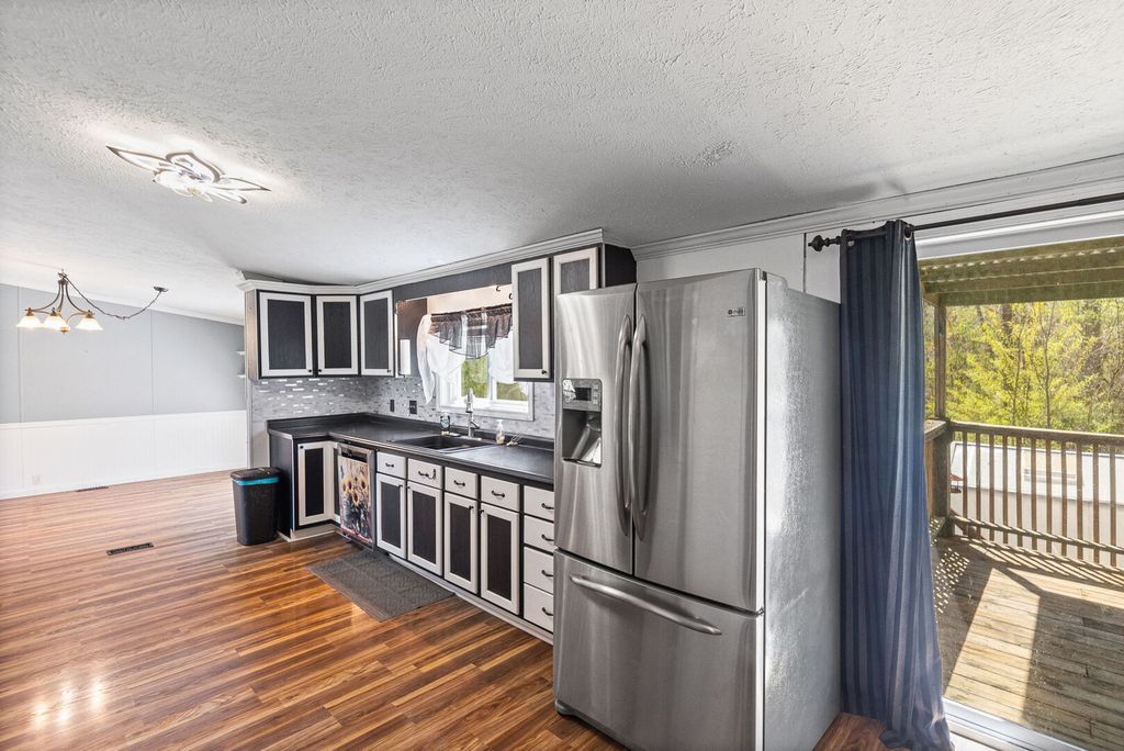 Image 23 of property listing at 2689 Paul Road, Salem, IL 62881