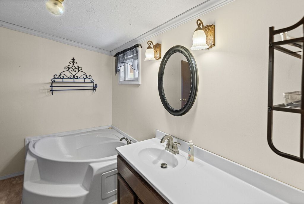 Image 35 of property listing at 2689 Paul Road, Salem, IL 62881