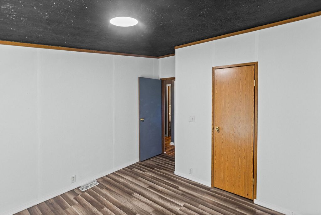 Image 40 of property listing at 2689 Paul Road, Salem, IL 62881