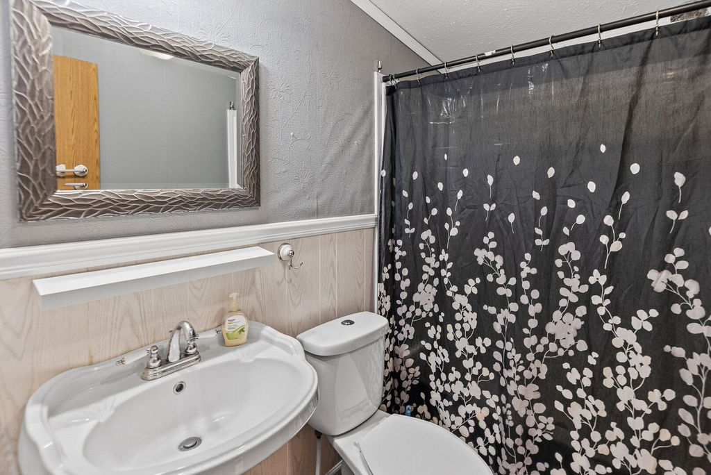 Image 43 of property listing at 2689 Paul Road, Salem, IL 62881