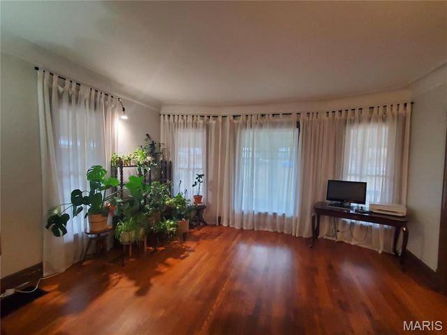 508 S Grand Avenue, Houston, MO 65483