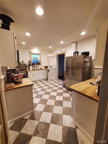 508 S Grand Avenue, Houston, MO 65483