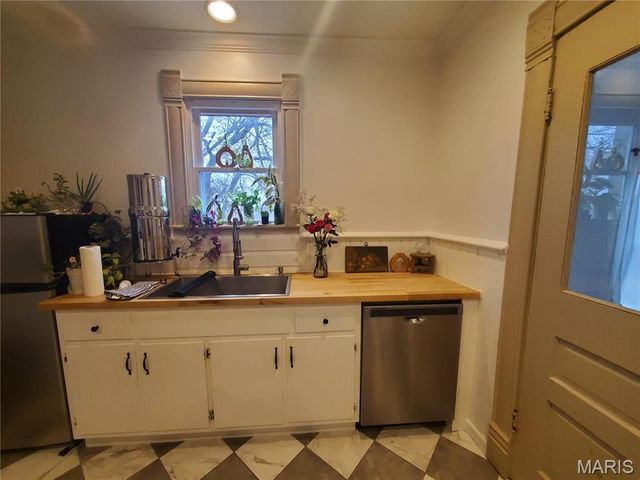 508 S Grand Avenue, Houston, MO 65483