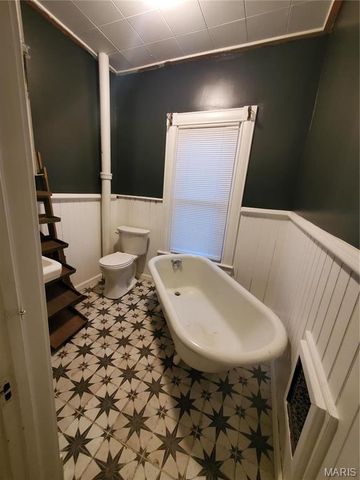 508 S Grand Avenue, Houston, MO 65483