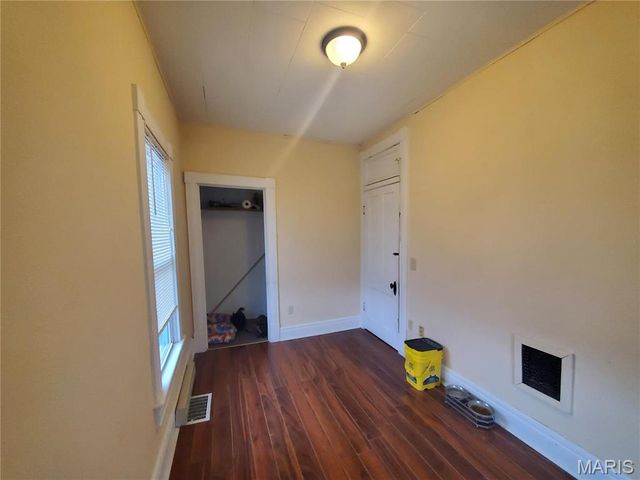 508 S Grand Avenue, Houston, MO 65483