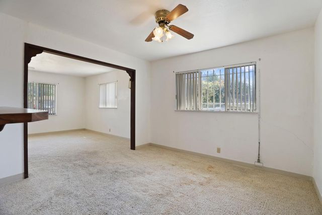 2387 E Fremont St, Stockton, CA 95205