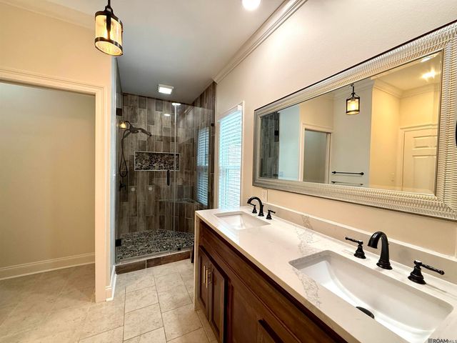642 Plantation Ridge Ave, Saint George, LA 70810