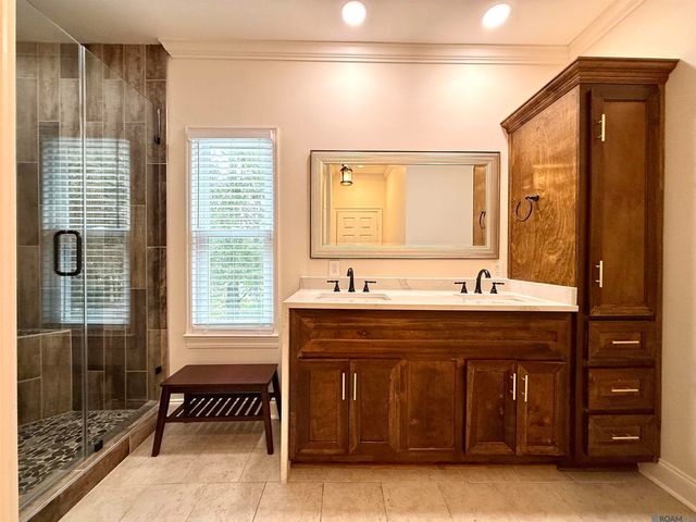 642 Plantation Ridge Ave, Saint George, LA 70810