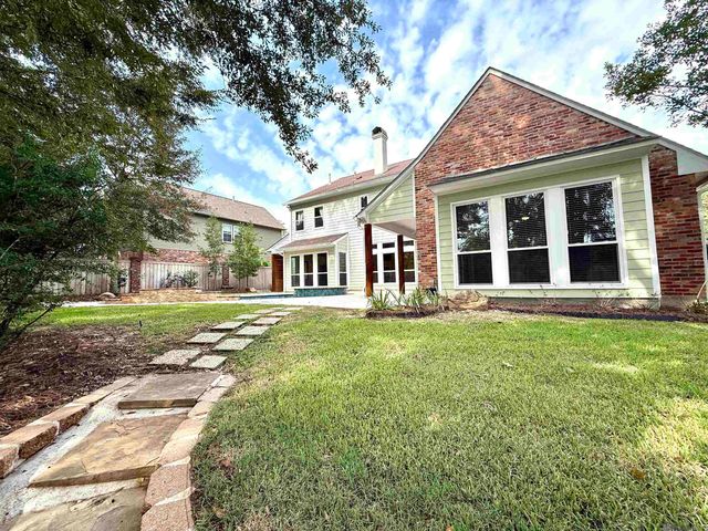 642 Plantation Ridge Ave, Saint George, LA 70810