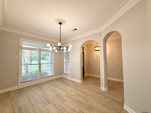 642 Plantation Ridge Ave, Saint George, LA 70810