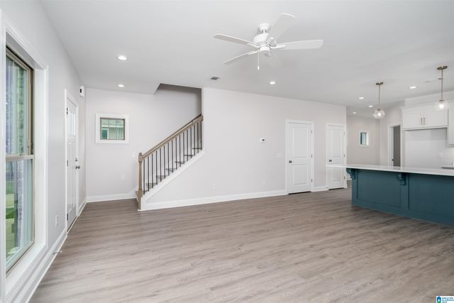 934 21ST AVENUE E, Tuscaloosa, AL 35404