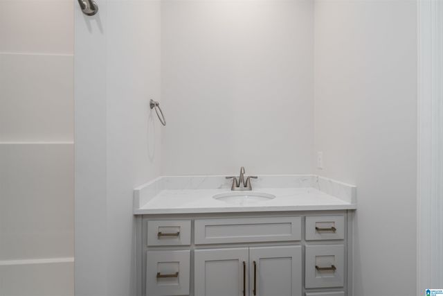 934 21ST AVENUE E, Tuscaloosa, AL 35404