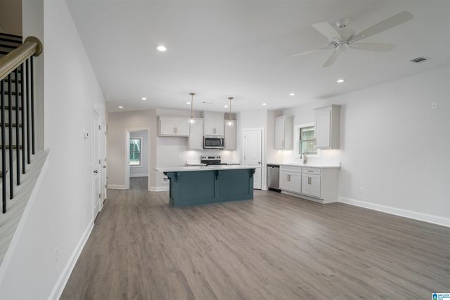 934 21ST AVENUE E, Tuscaloosa, AL 35404