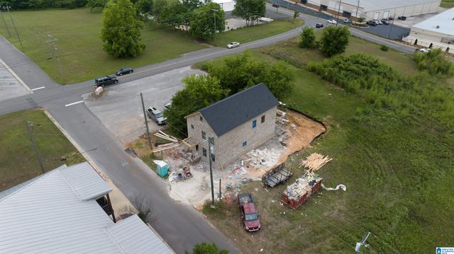 934 21ST AVENUE E, Tuscaloosa, AL 35404