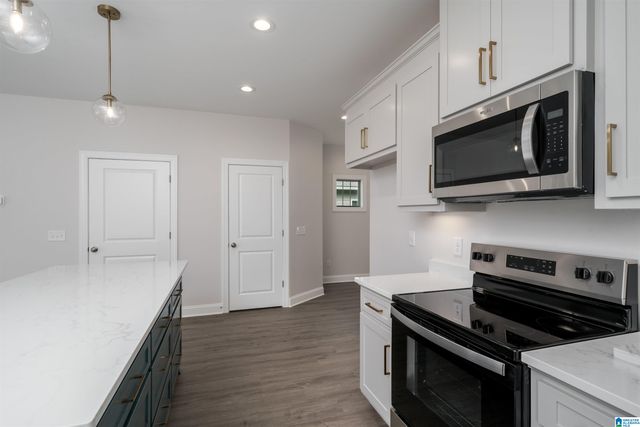 934 21ST AVENUE E, Tuscaloosa, AL 35404
