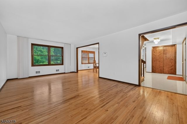 324 Eileen Way, Bridgewater Twp., NJ 08807
