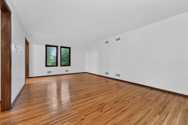 324 Eileen Way, Bridgewater Twp., NJ 08807