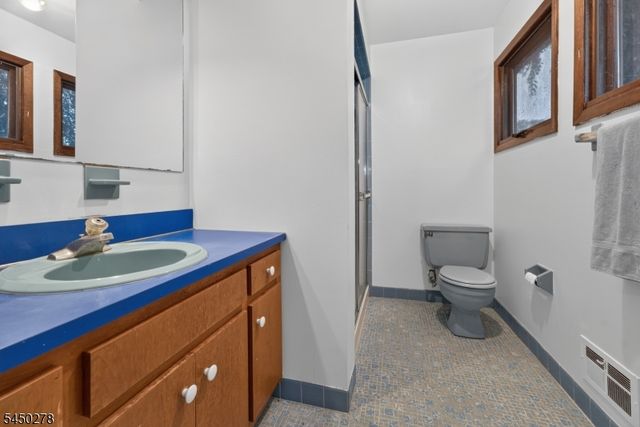 324 Eileen Way, Bridgewater Twp., NJ 08807