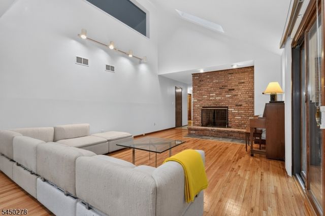 324 Eileen Way, Bridgewater Twp., NJ 08807