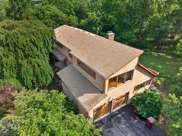 324 Eileen Way, Bridgewater Twp., NJ 08807