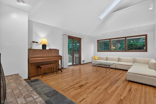 324 Eileen Way, Bridgewater Twp., NJ 08807