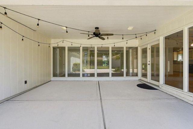5522 Dumfries Drive, Houston, TX 77096
