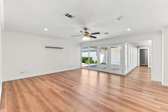 5522 Dumfries Drive, Houston, TX 77096