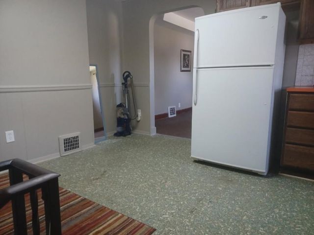 3074 E Atherton Road, Burton, MI 48529