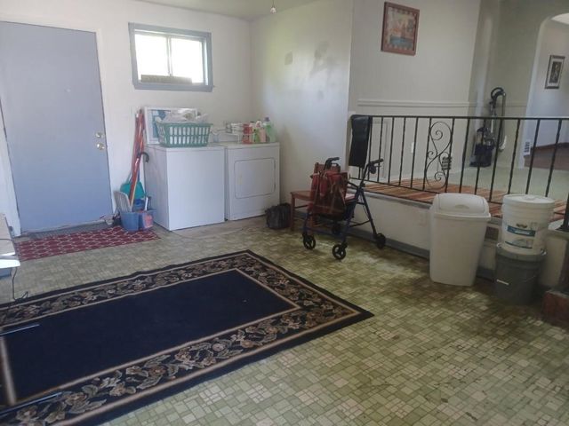 3074 E Atherton Road, Burton, MI 48529