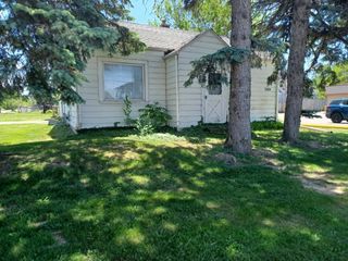 3074 E Atherton Road, Burton, MI 48529
