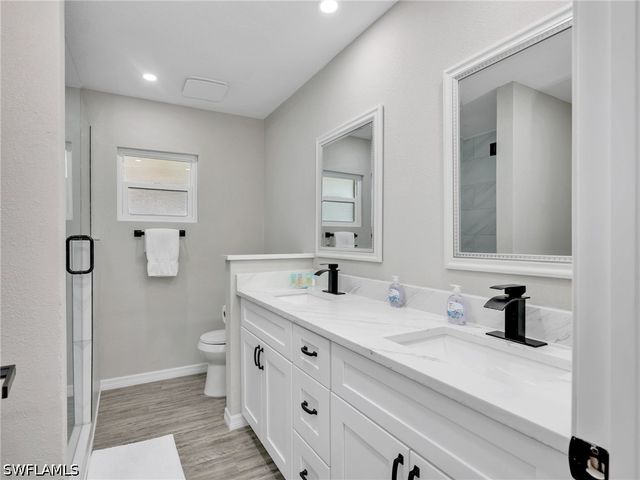 195 Hibiscus DR, Fort Myers Beach, FL 33931