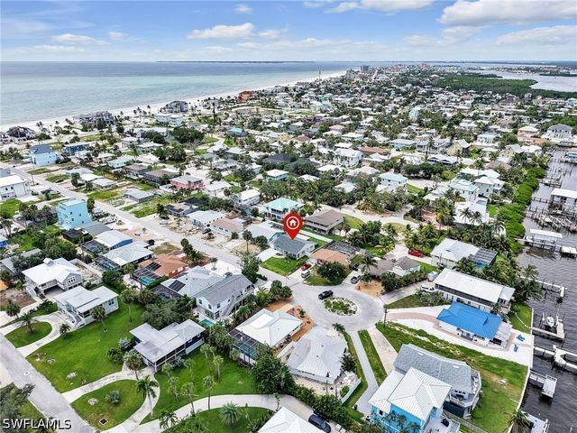 195 Hibiscus DR, Fort Myers Beach, FL 33931