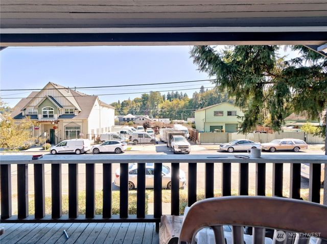 323 1st Avenue S, Kent, WA 98032