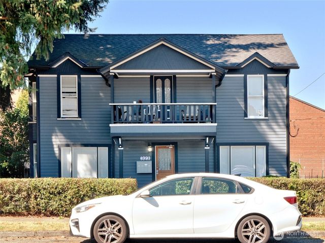 323 1st Avenue S, Kent, WA 98032