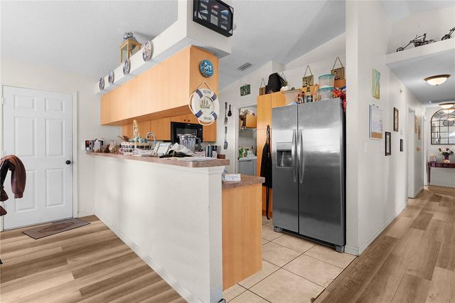 2597 NW CR 426F STREET NE, Lake Panasoffkee, FL 33538