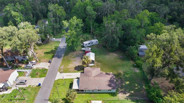 2597 NW CR 426F STREET NE, Lake Panasoffkee, FL 33538