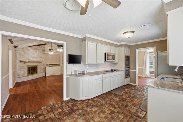 69 Summit Ridge Drive, Brandon, MS 39042