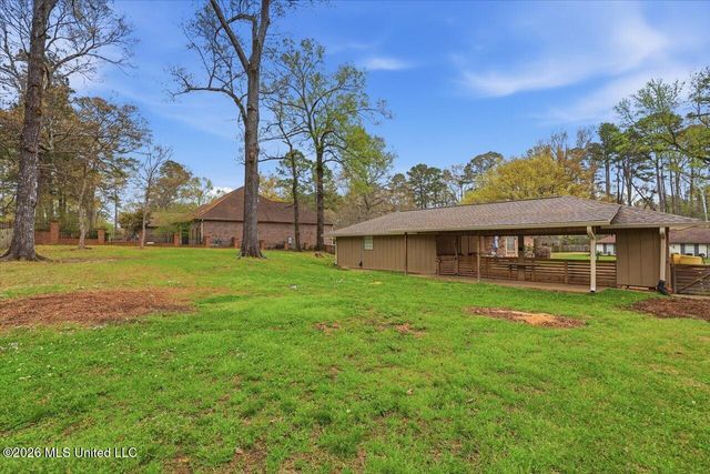 69 Summit Ridge Drive, Brandon, MS 39042