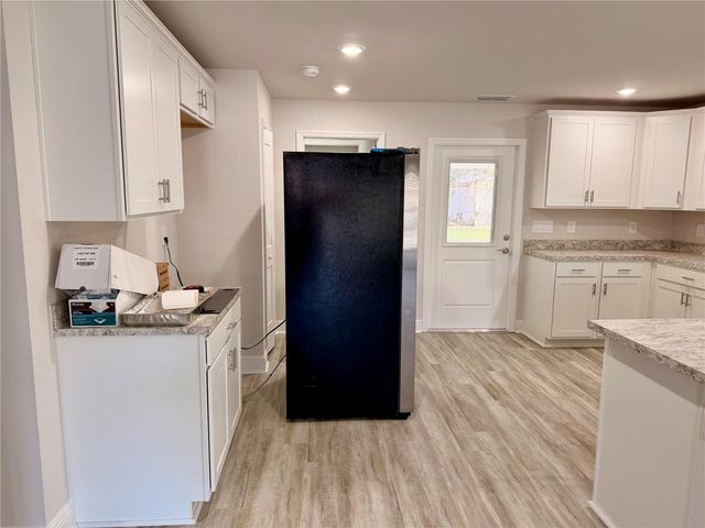 445 ALVINA AVENUE, Lake Wales, FL 33853